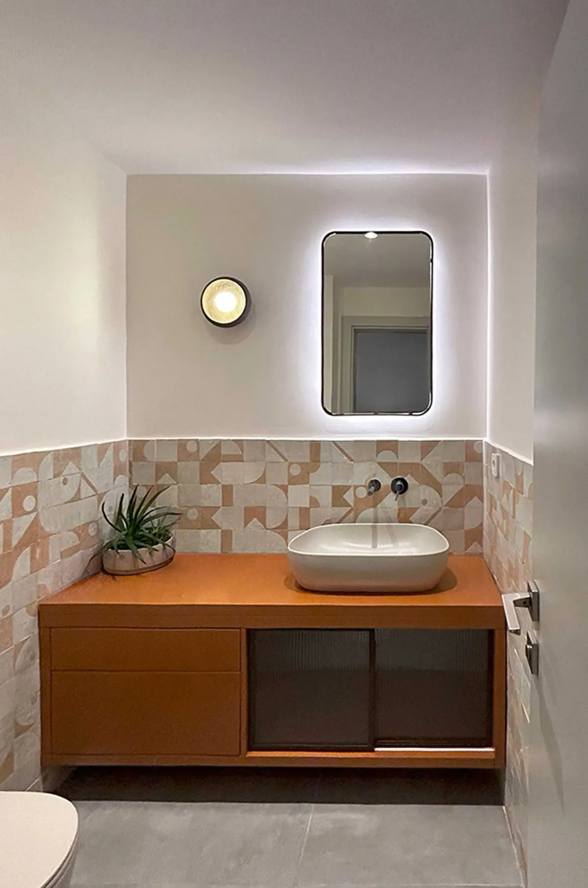 Powder room