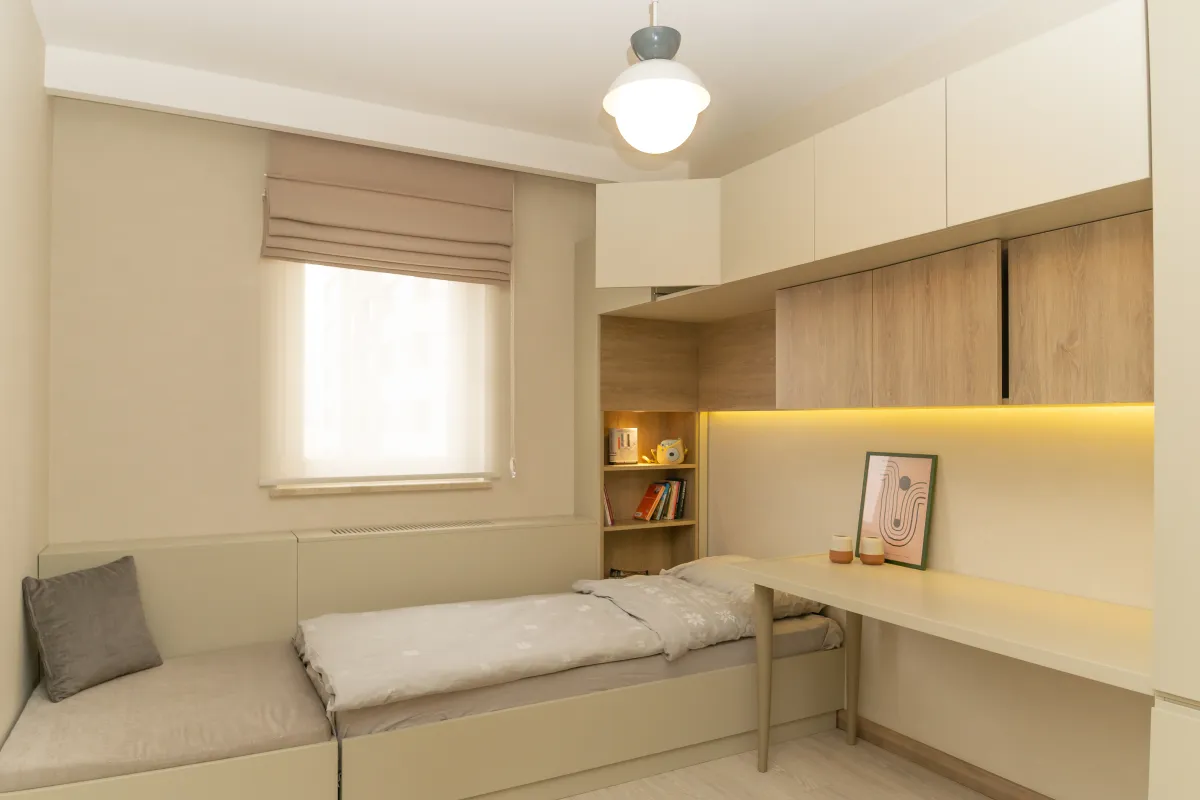 Guest bedroom