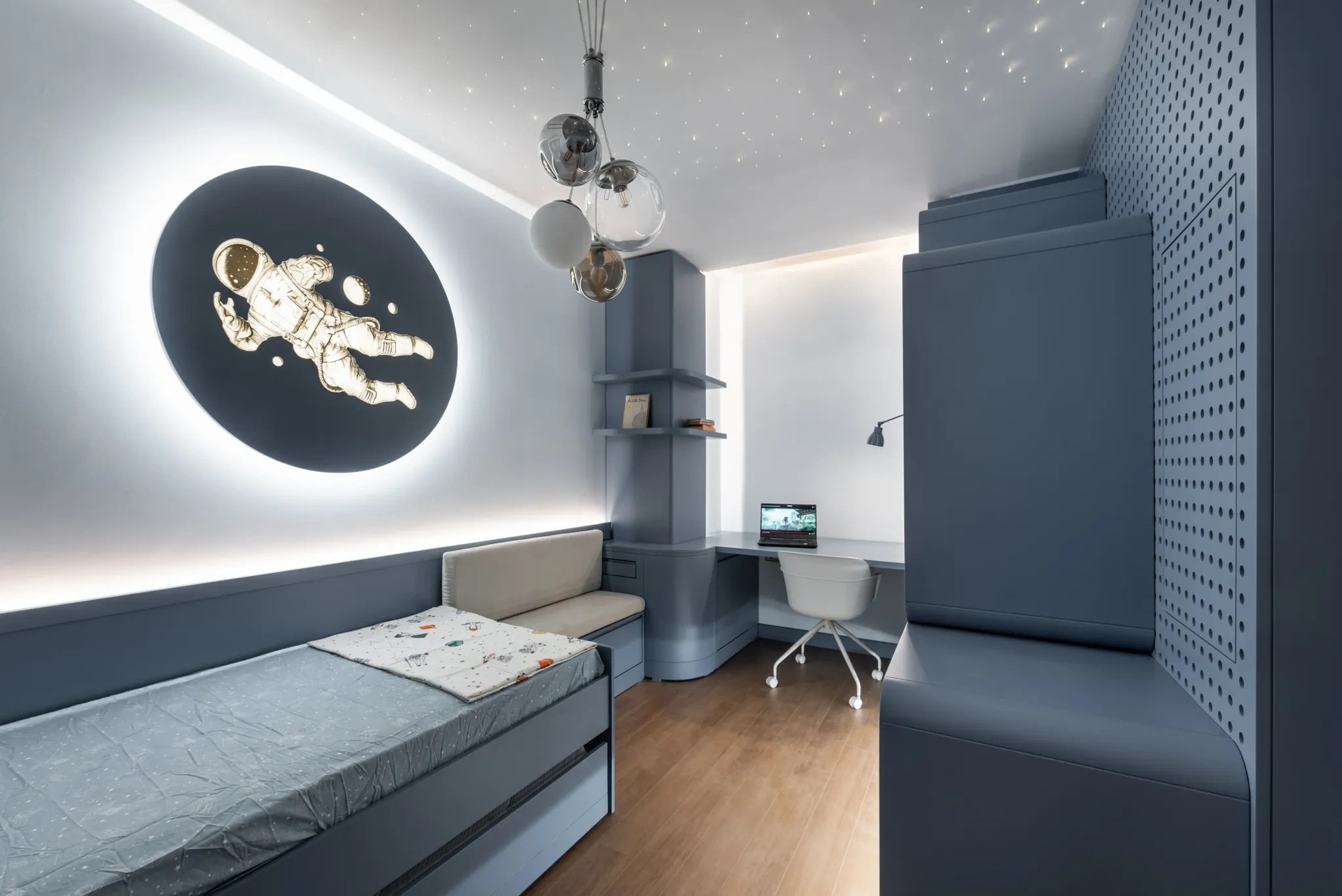Boy's bedroom