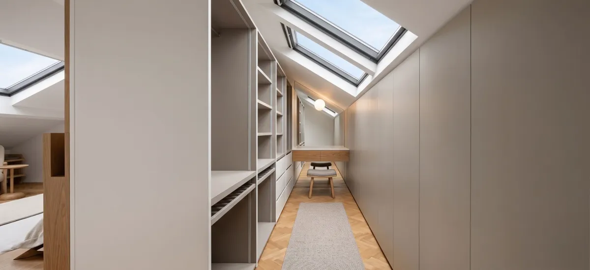 Walk-in closet